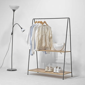 Kleiderständer Bramsnæs mit 2 Ablagen 139 x 100 x 46 cm Schwarz / Walnuss-Optik [en.casa]