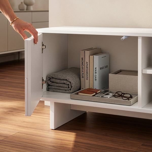 Fernsehschrank Katanshumn mit 2 Türen 150x39x45 cm [en.casa]