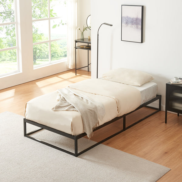 Metallbett Trerunta mit Matratze Stahl Schwarz [en.casa]